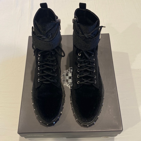Vince Camuto Boots - Picture 1 of 6